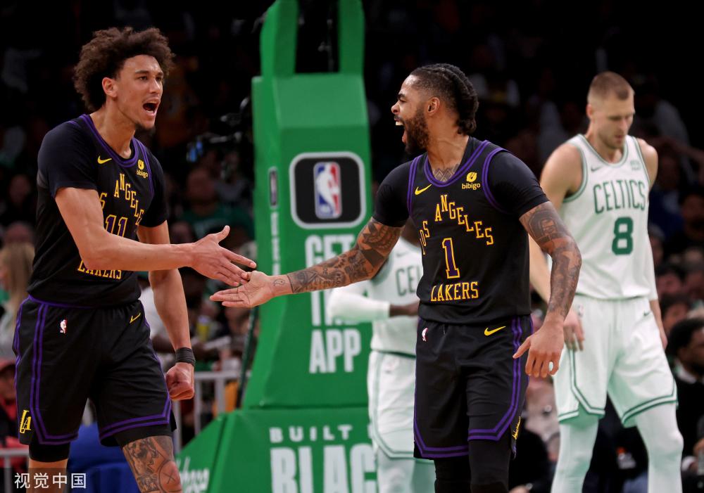 的舞台上 的舞台上